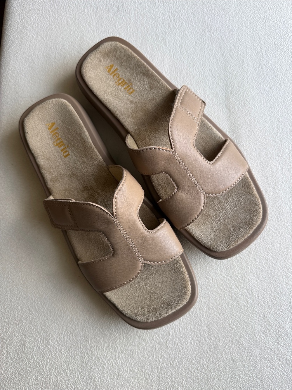 Women's Alegria Taupe Slide Sandals size 40